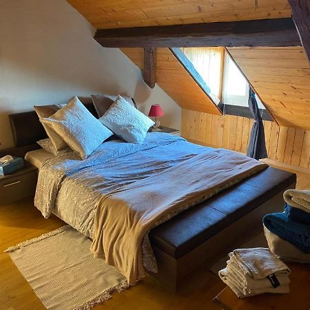 La Favela Otel Cully Dış mekan fotoğraf