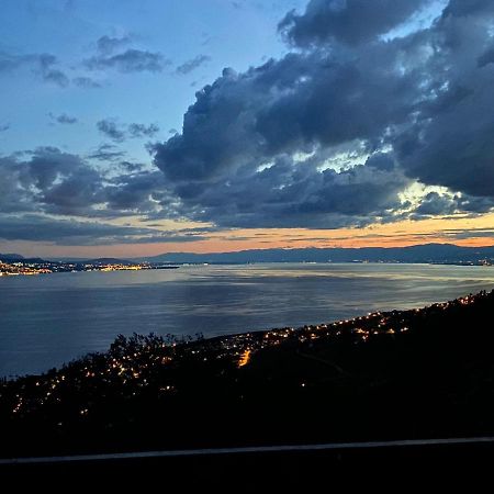 La Favela Otel Cully Dış mekan fotoğraf